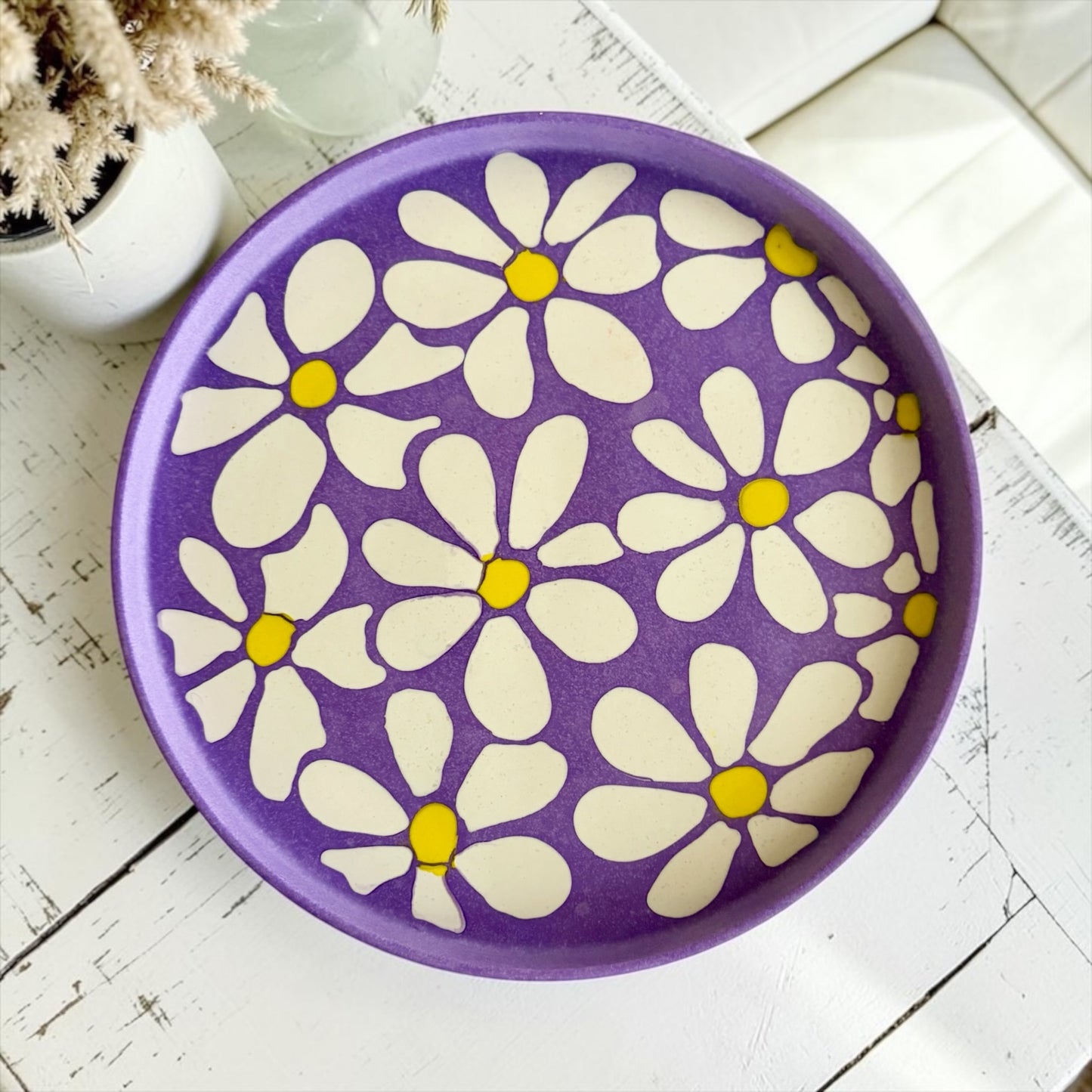 Daisies tray
